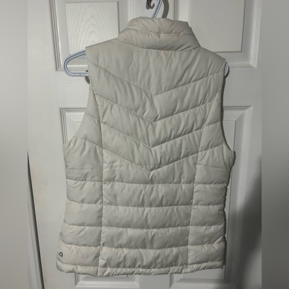 Reitmans (hyba) puffer vest - Picture 3 of 3